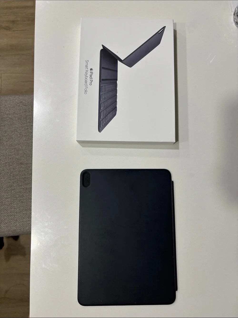 Apple Smart Keyboard Folio + Apple Smart Folio for IPad Pro 11 Black